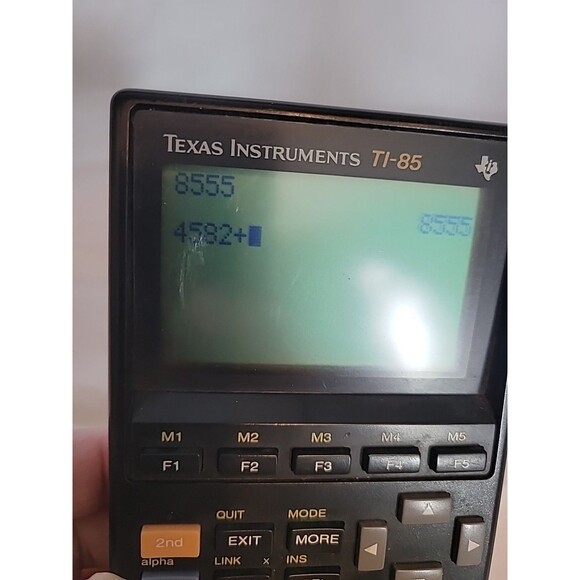 Texas Instruments 85 Graphing Calculator Works - Picture 3 of 13